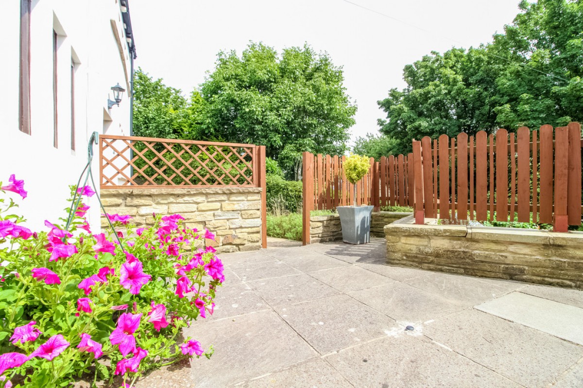 Scarhouse Lane, Golcar