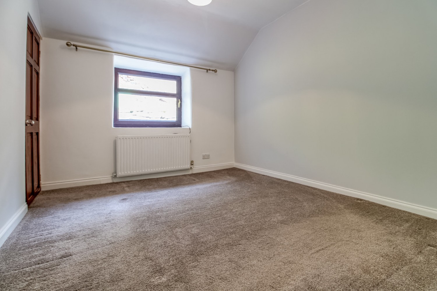 2 bedroom House for Letting Scarhouse Lane, Golcar