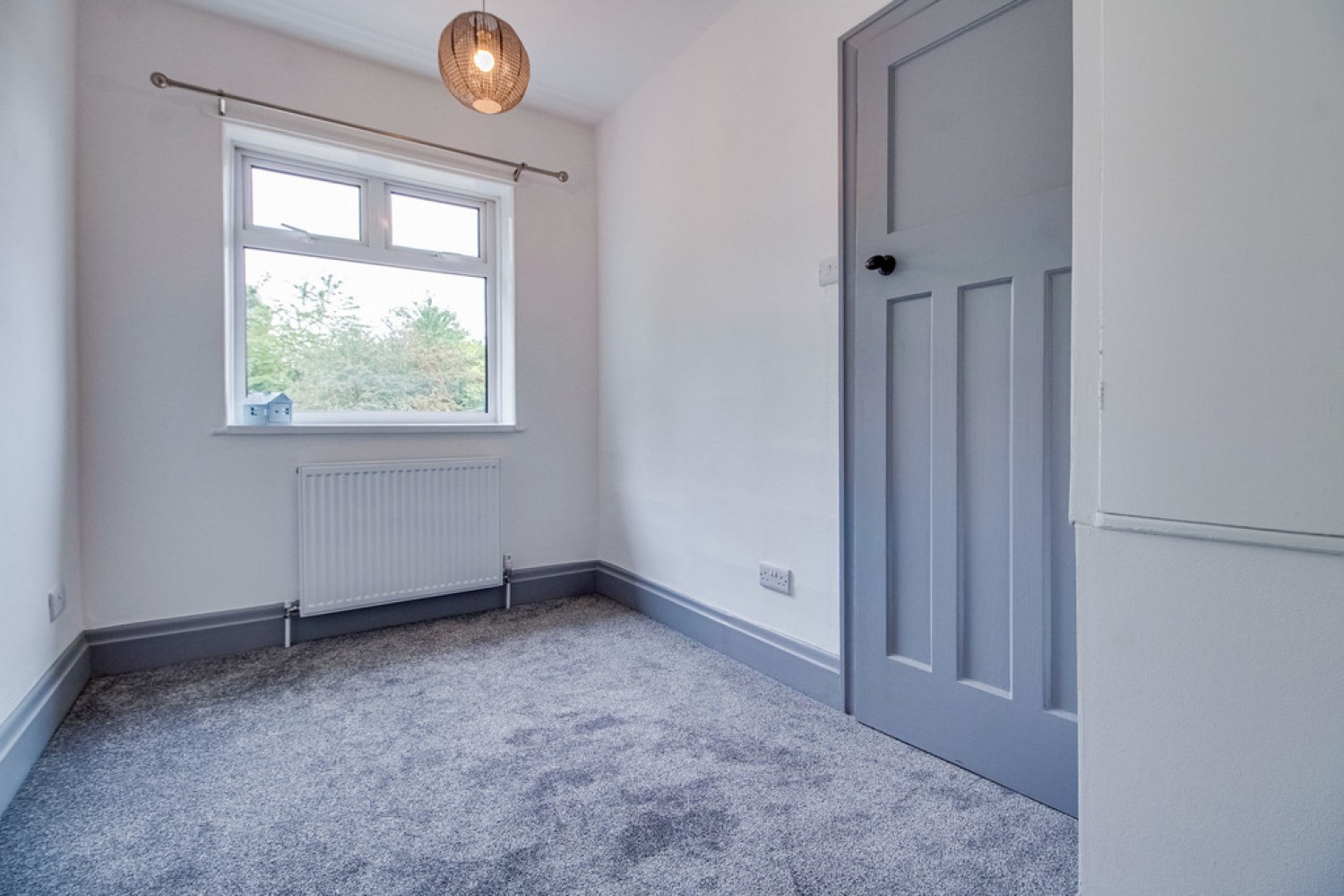 2 bedroom House in Newsome Road, Huddersfield