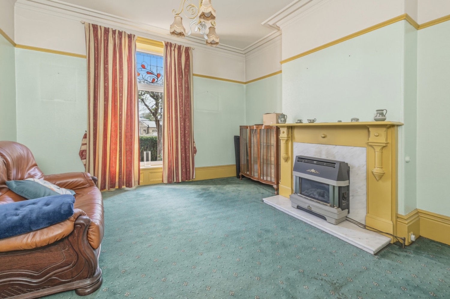 4 bedroom House for Sale St Johns Road, Birkby
