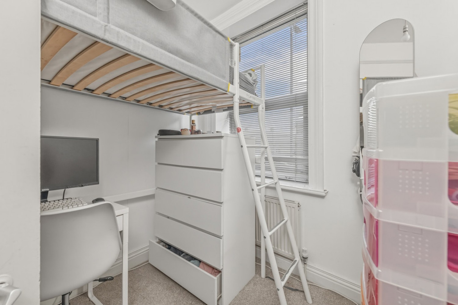 4 bedroom House for Sale St Johns Road, Birkby