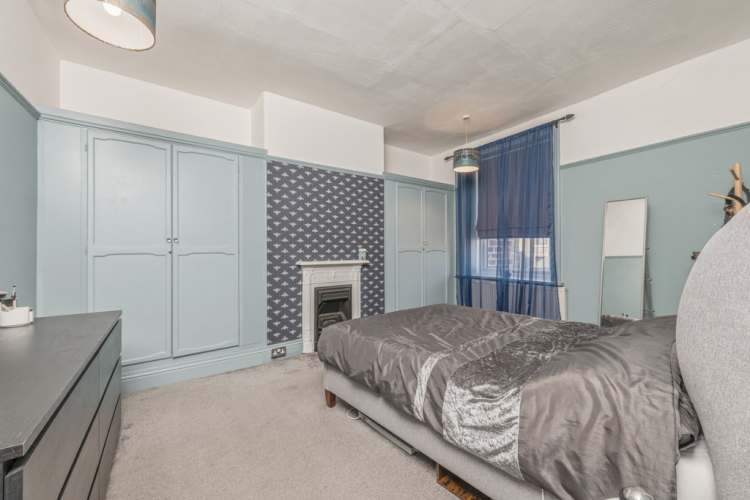 4 bedroom House for Sale St Johns Road, Birkby