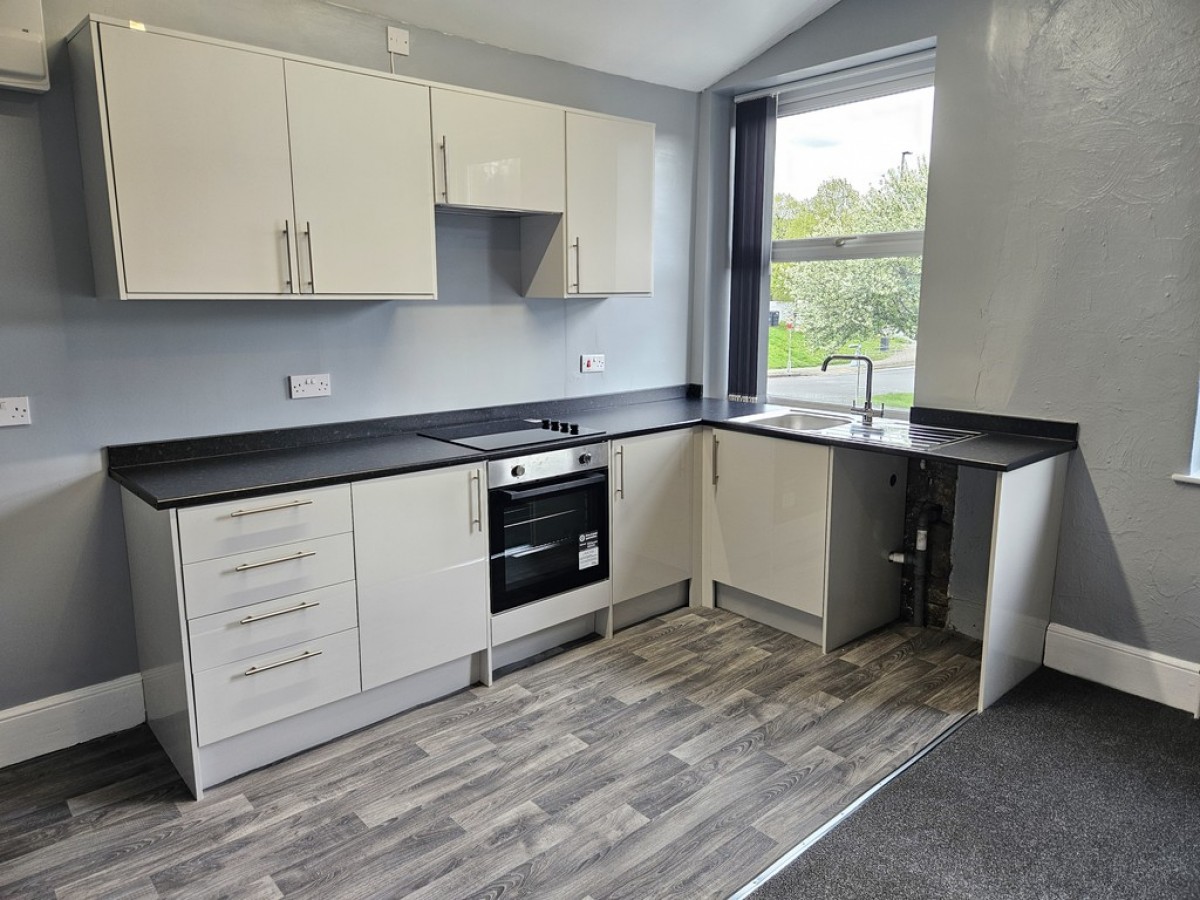 Wakefield Road, Moldgreen