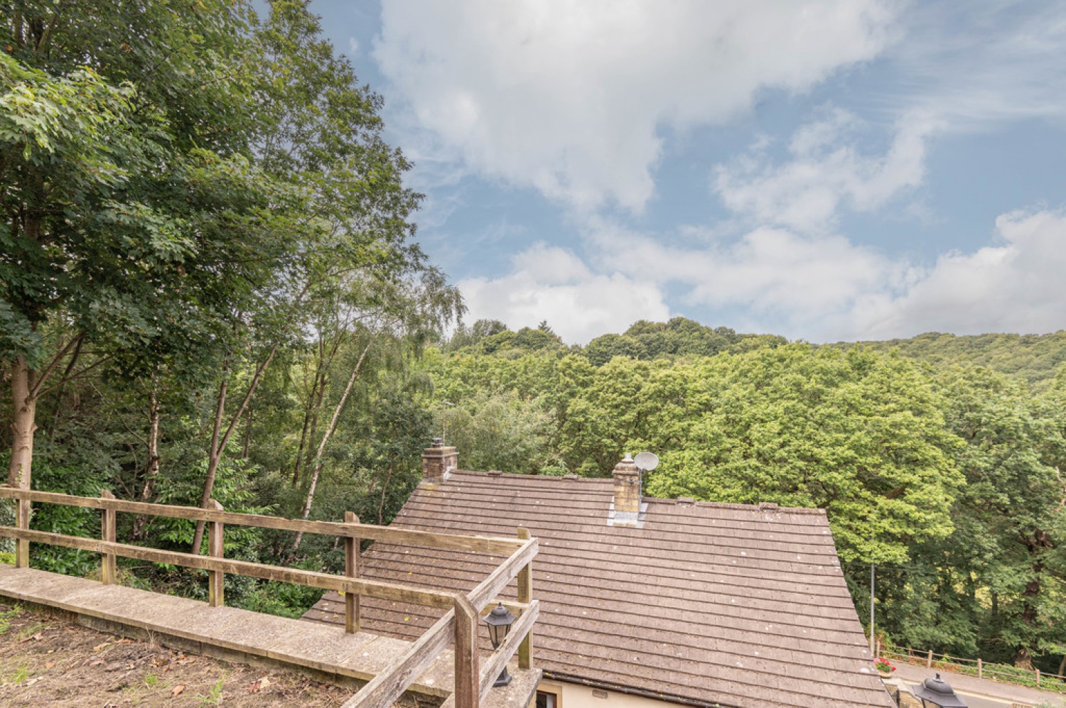 Meltham Road, Netherton