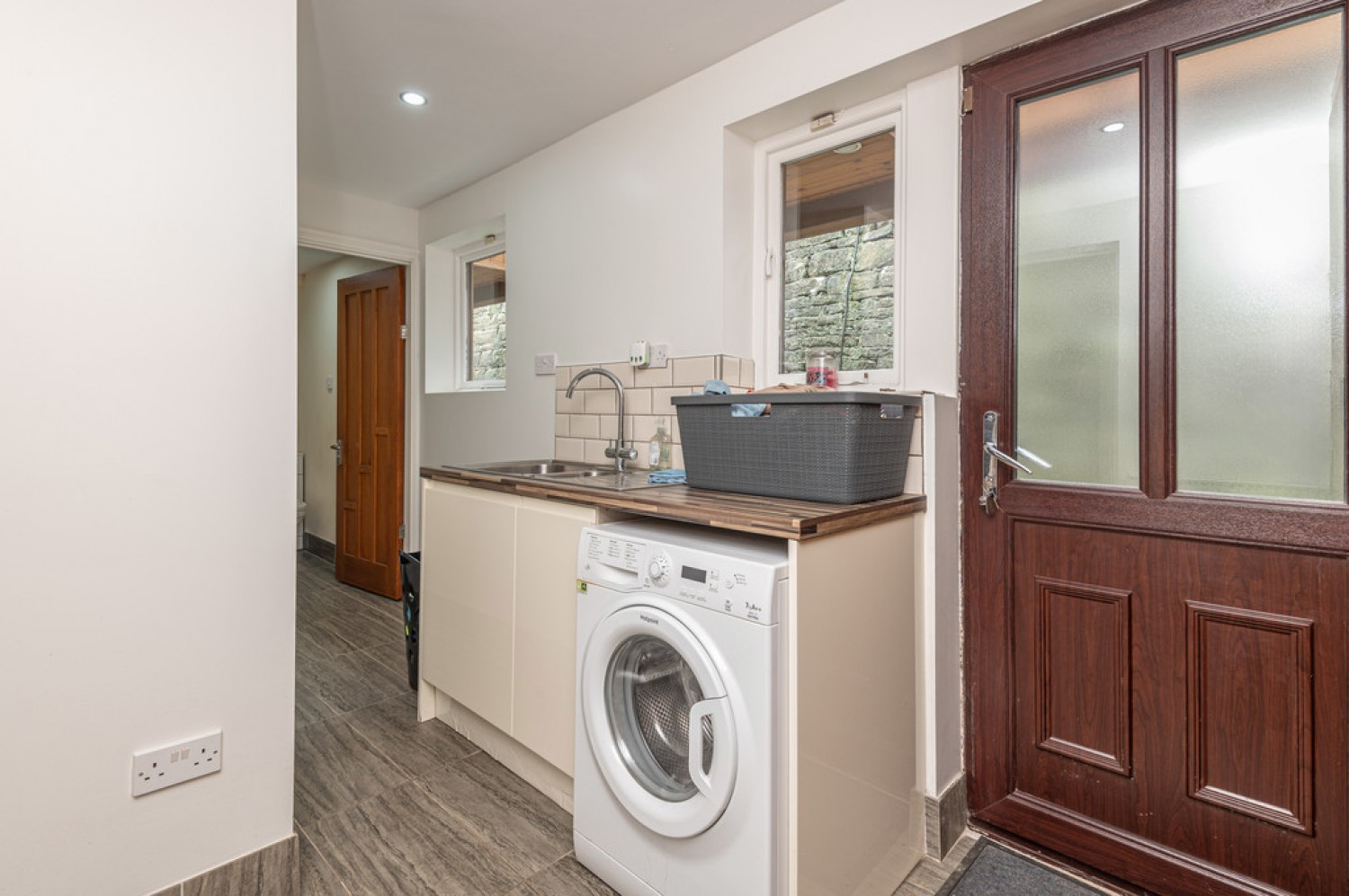 Meltham Road, Netherton