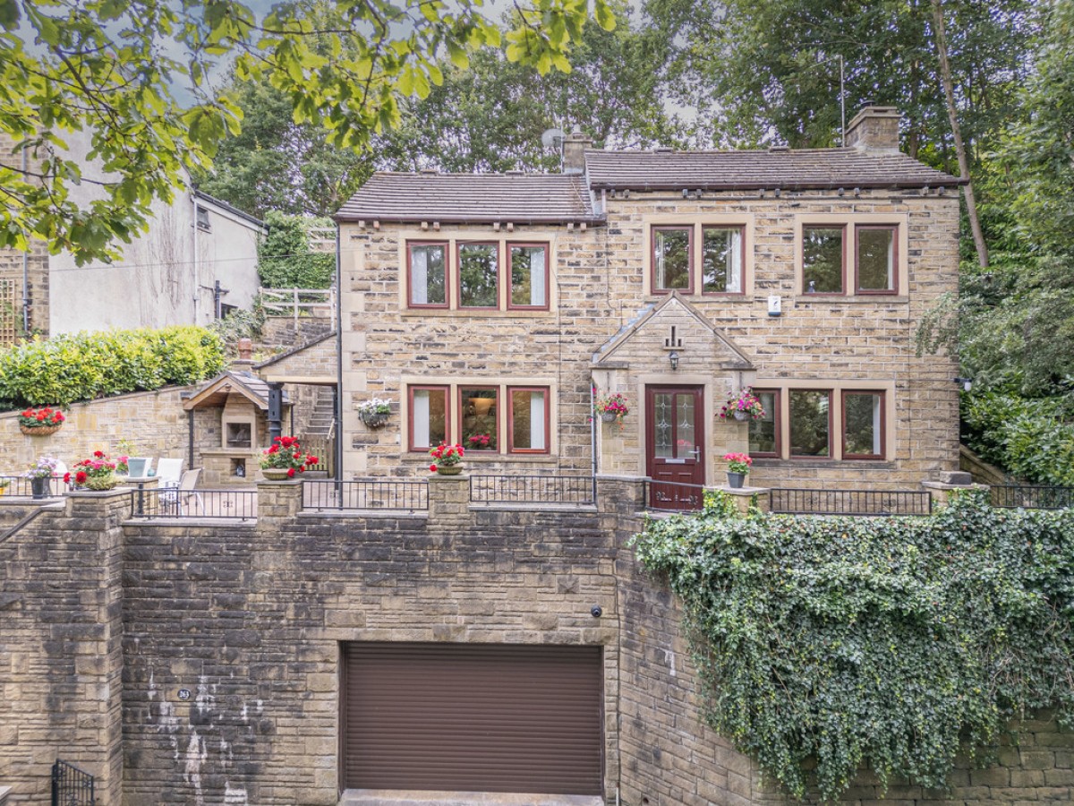 Meltham Road, Netherton