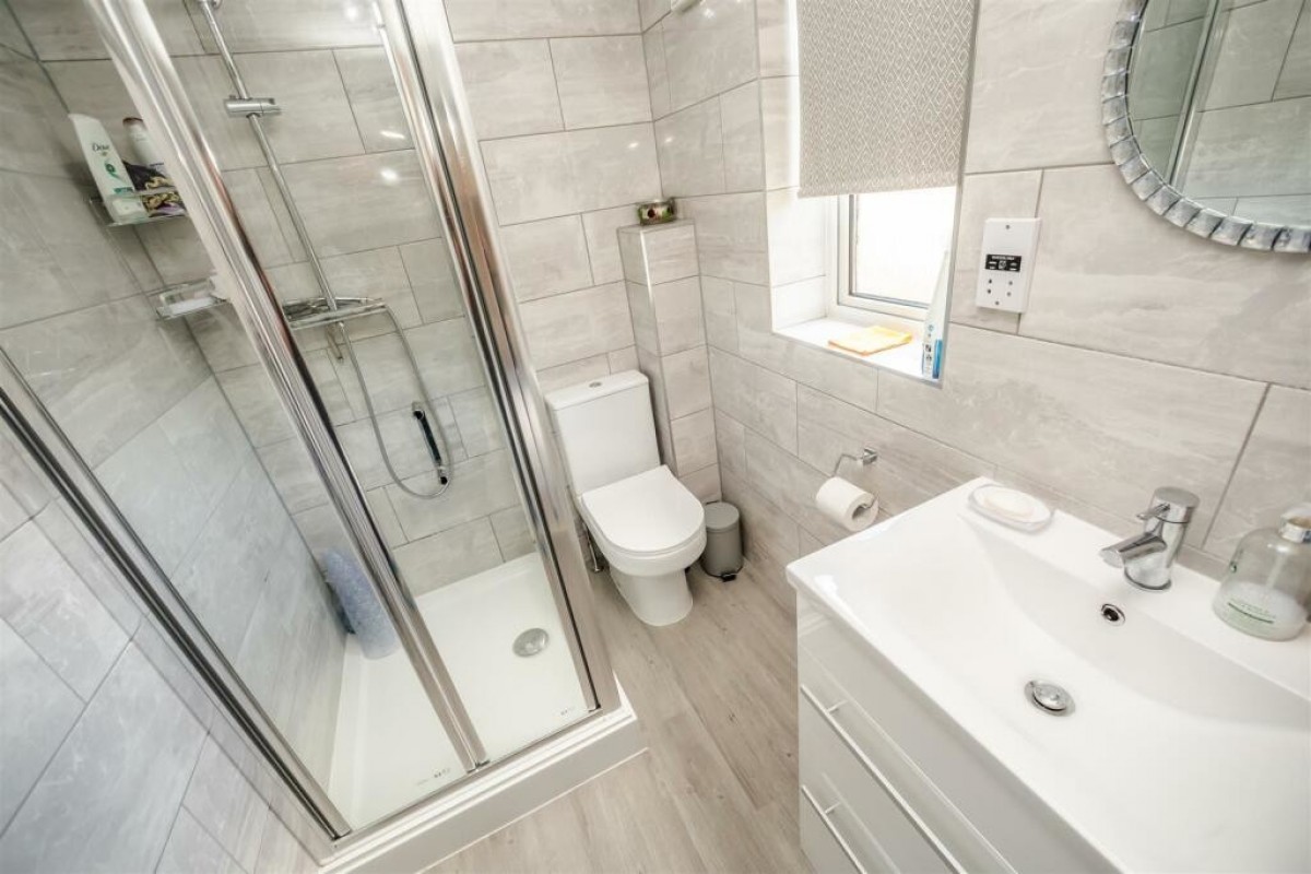 Mason Court, Crosland Hill