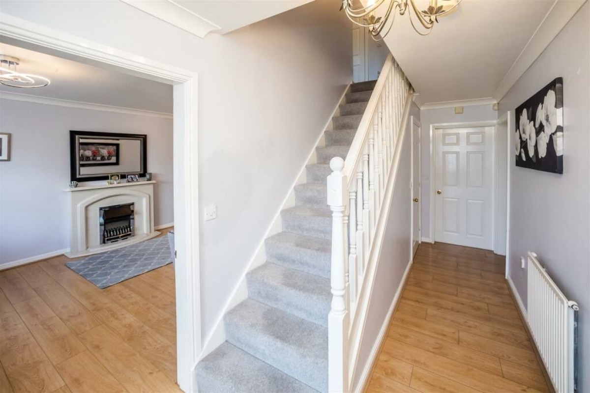 Mason Court, Crosland Hill