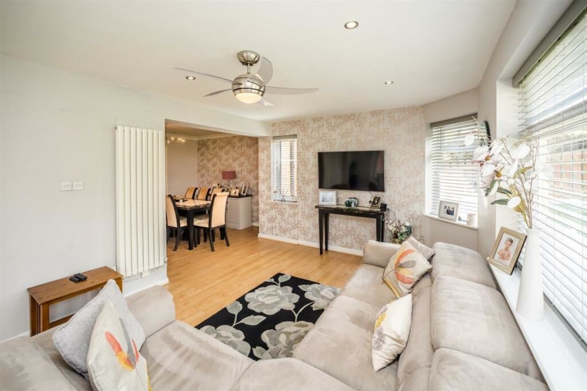 Mason Court, Crosland Hill