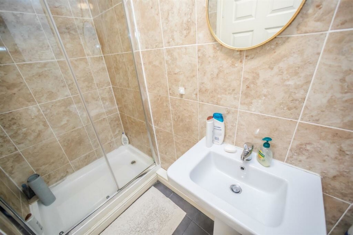 Mason Court, Crosland Hill