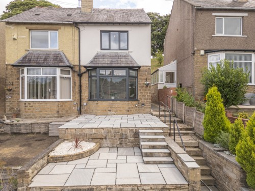 Penistone Road, Kirkburton