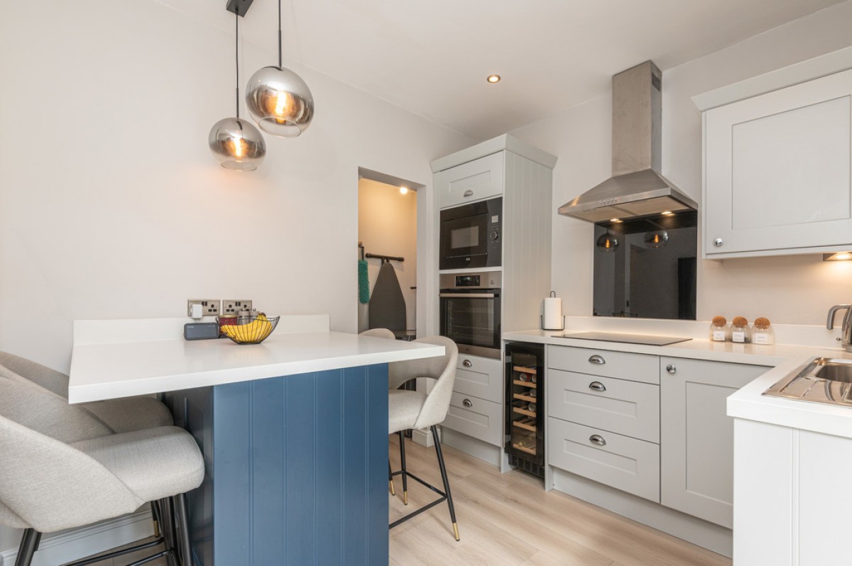 Penistone Road, Kirkburton
