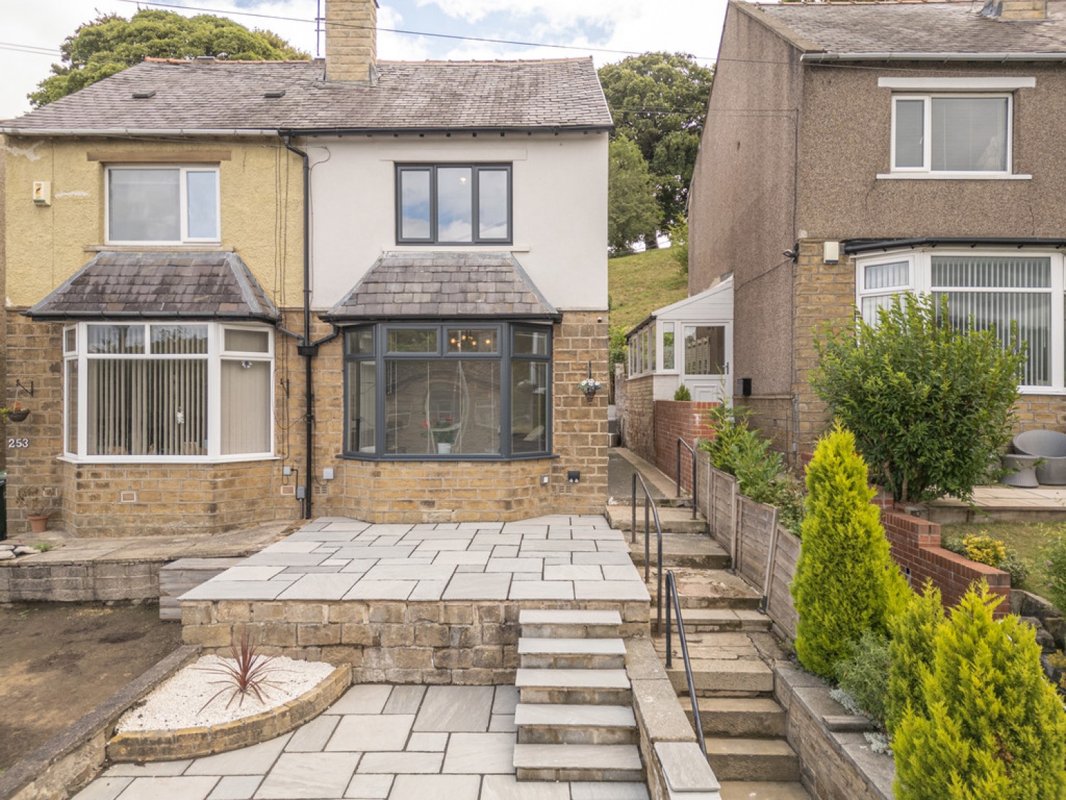 Penistone Road, Kirkburton