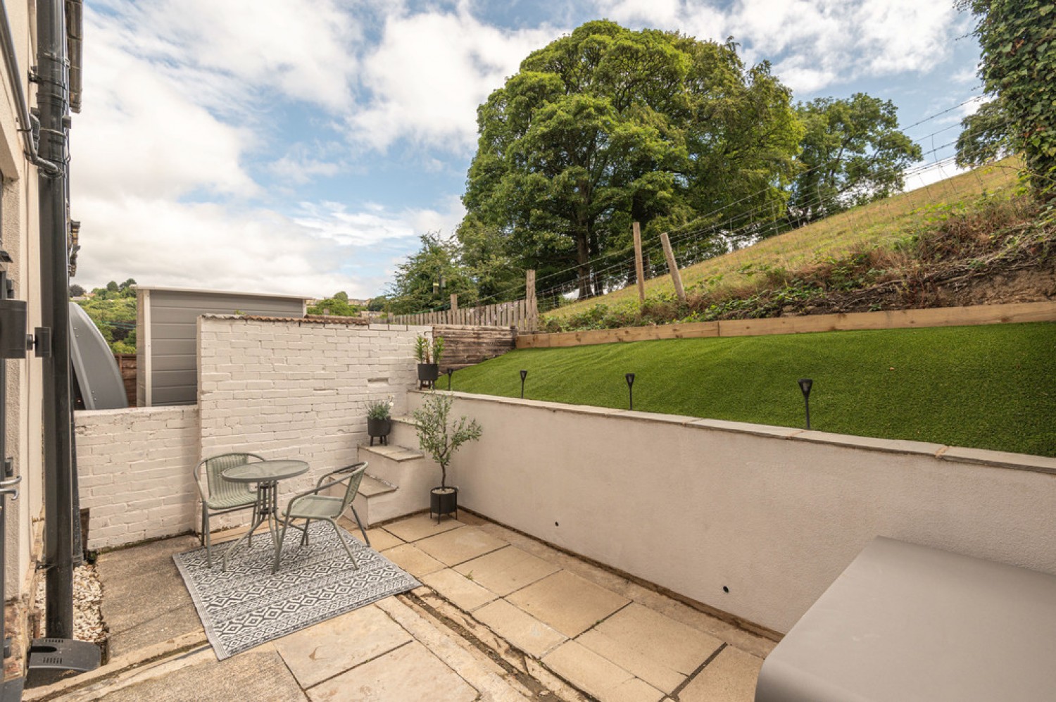 Penistone Road, Kirkburton