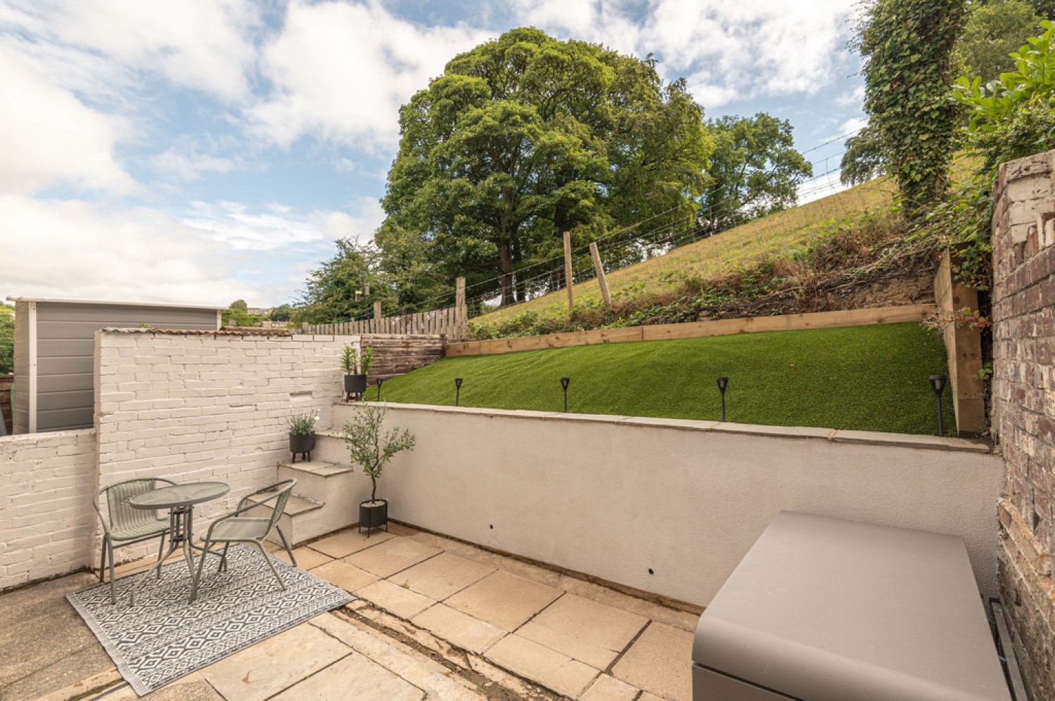 Penistone Road, Kirkburton