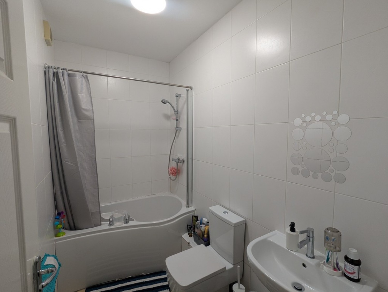 Brook Street, Moldgreen