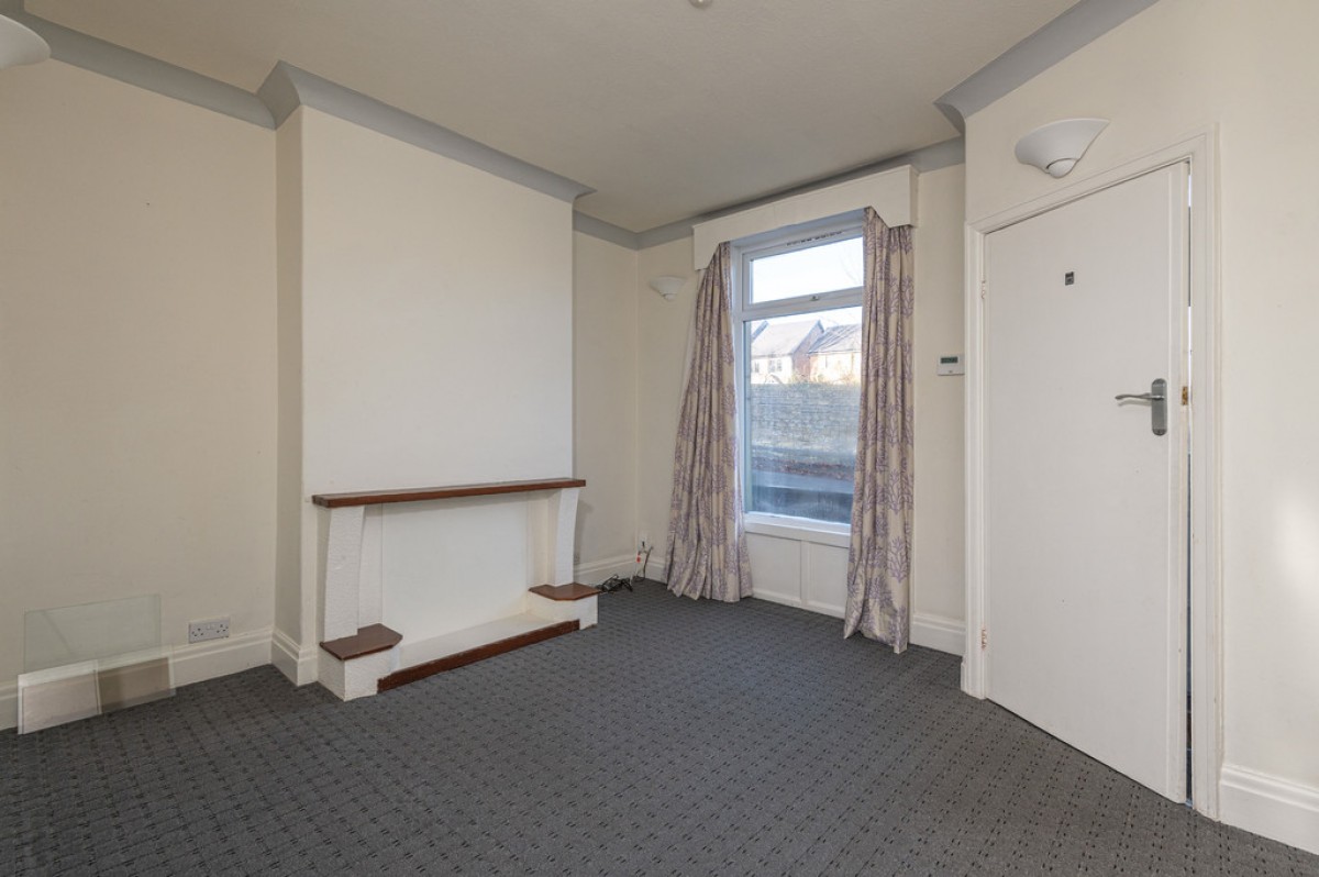 Sunningdale Road, Crosland Moor