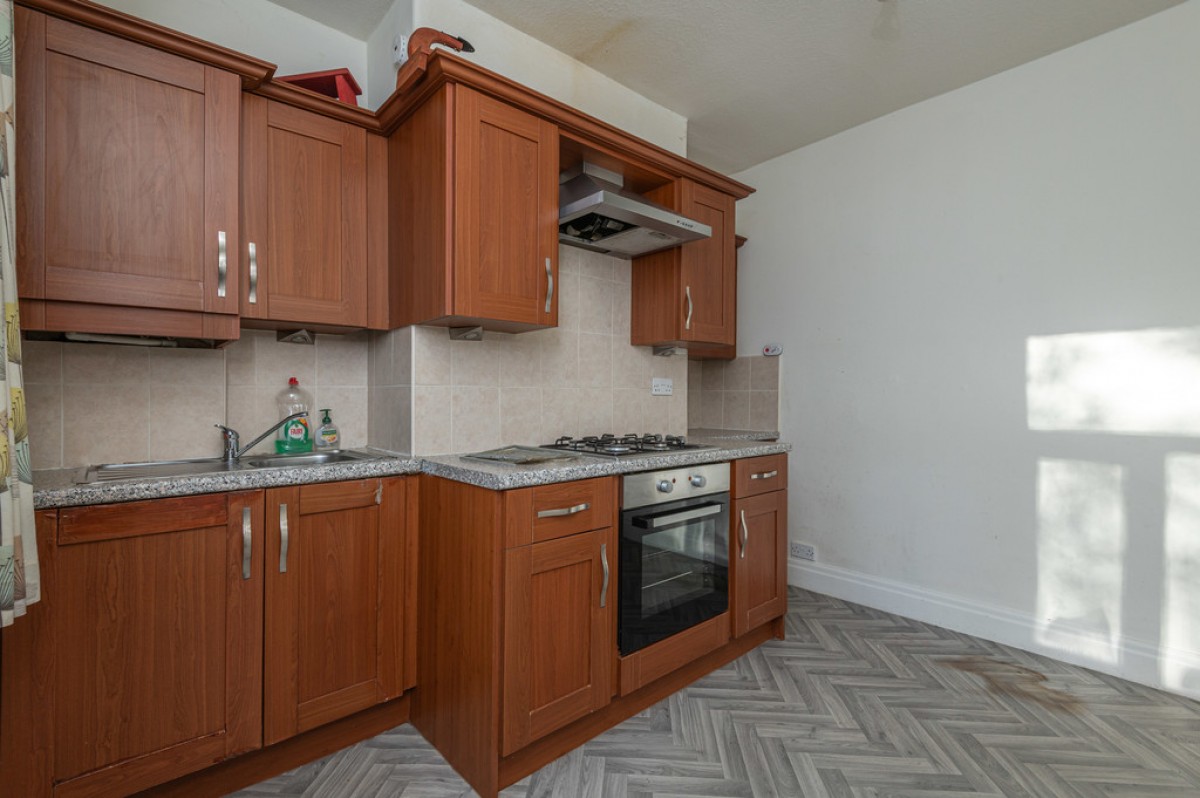 Sunningdale Road, Crosland Moor