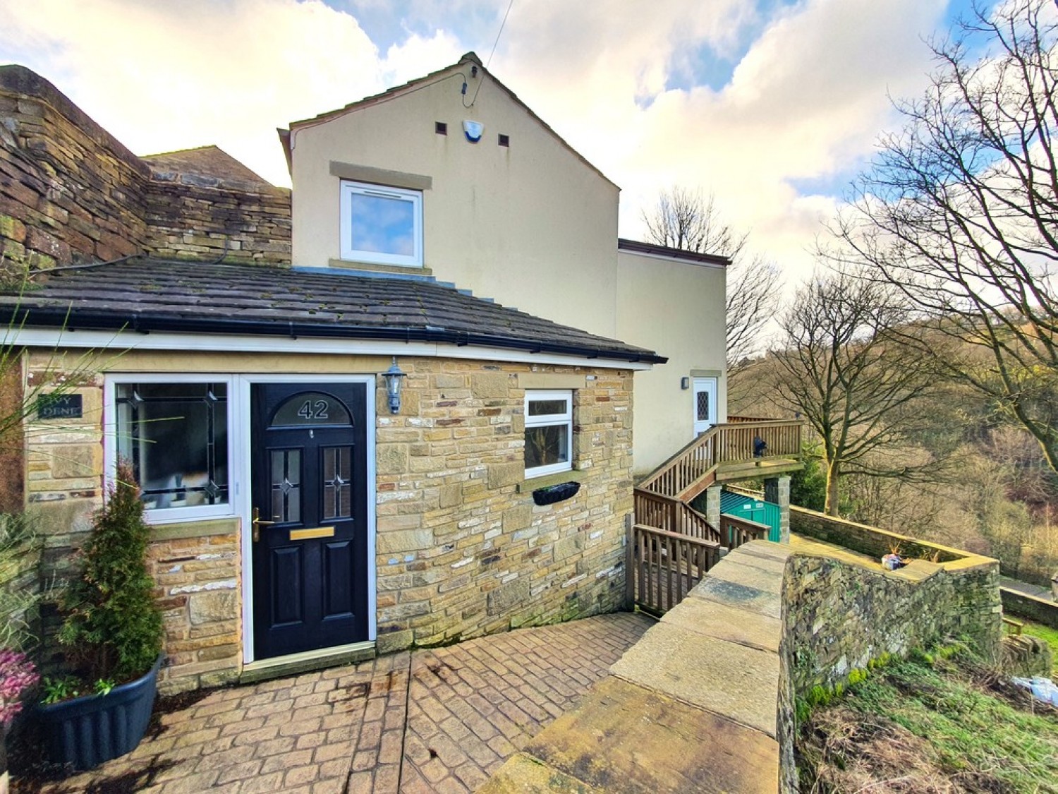 South Lane, Holmfirth