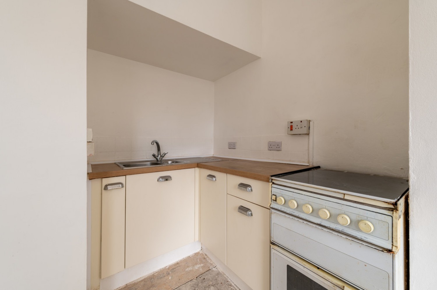 1 bedroom House for Sale Batley Street, Moldgreen