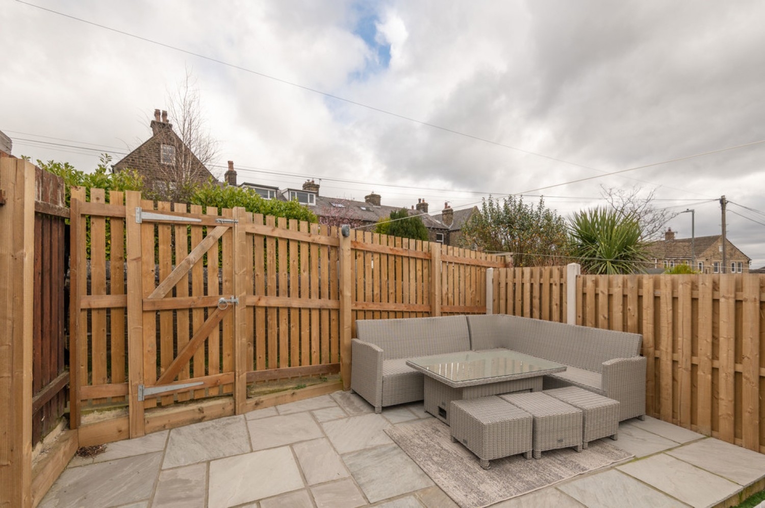 Stoneleigh Court, Huddersfield