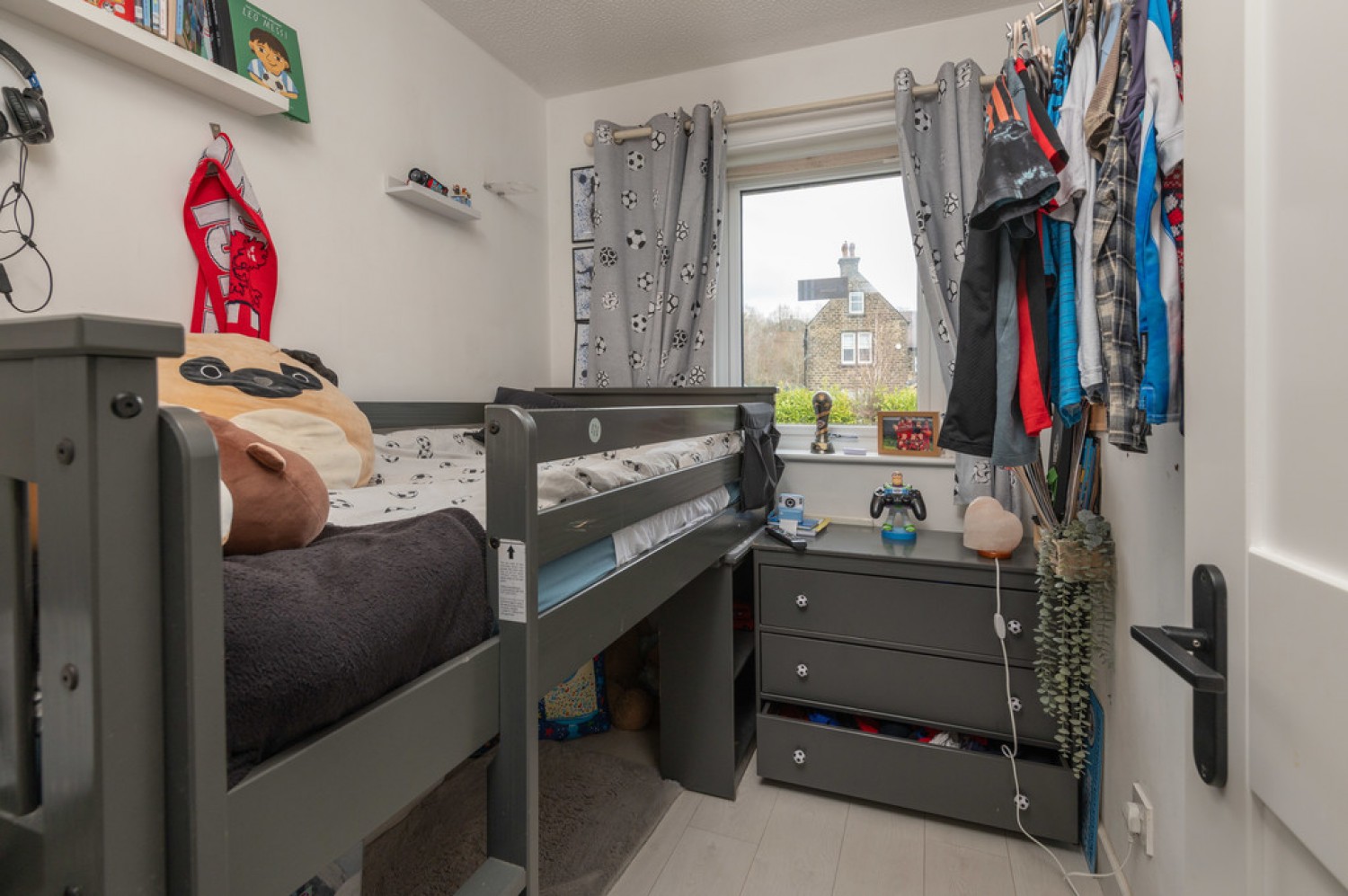 Stoneleigh Court, Huddersfield