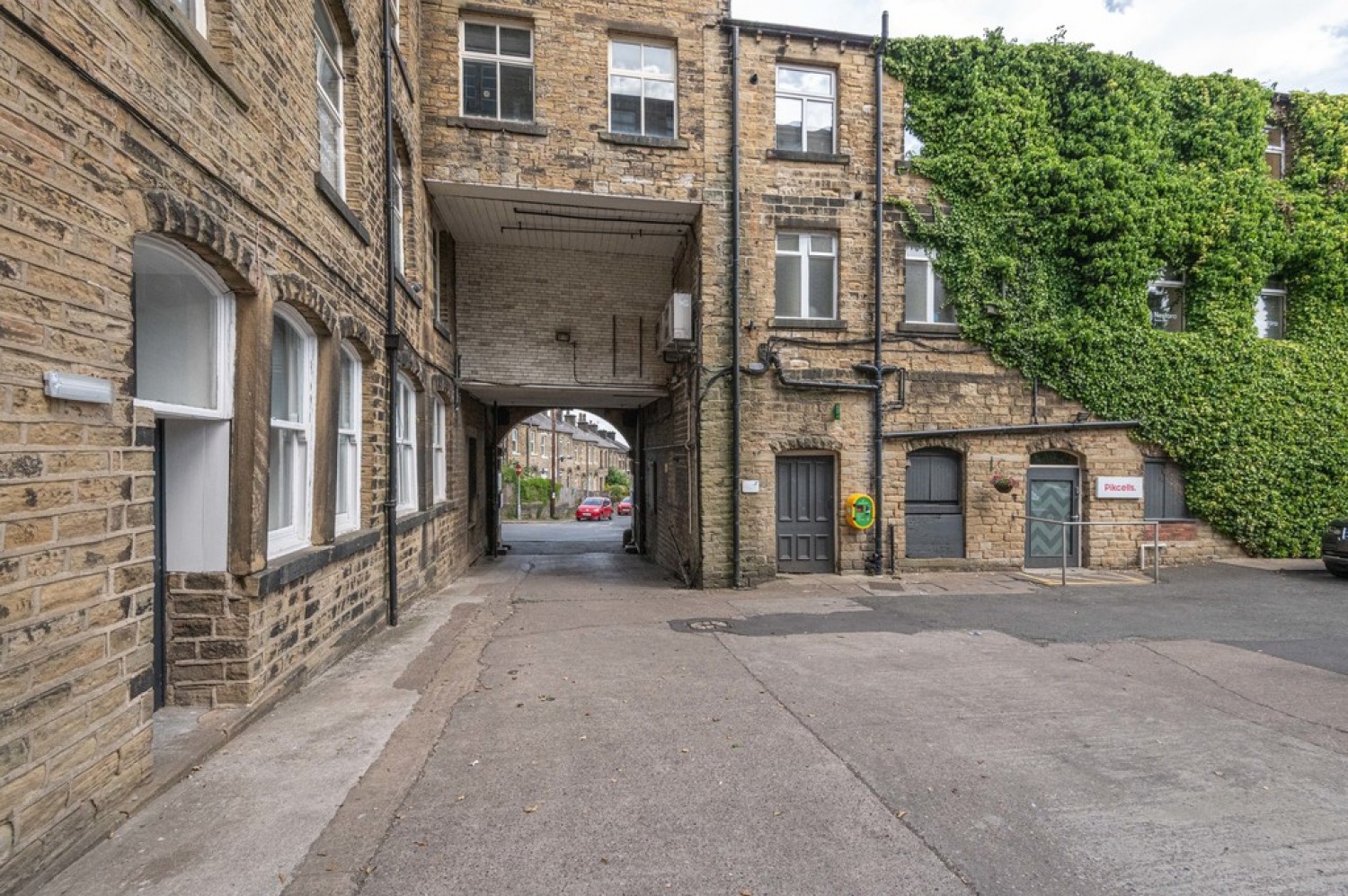 Heritage View, Lindley