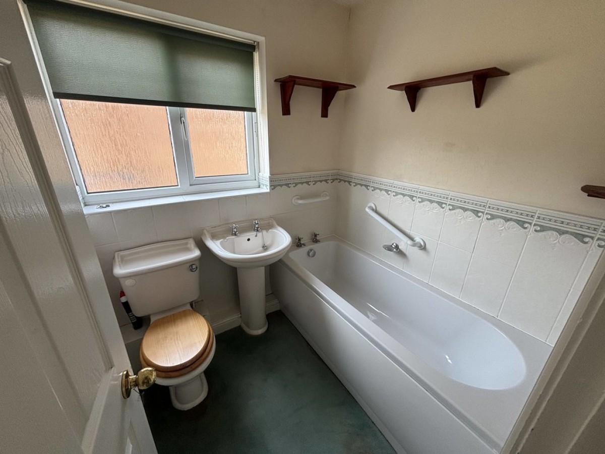 Whinmoor Drive, Clayton West