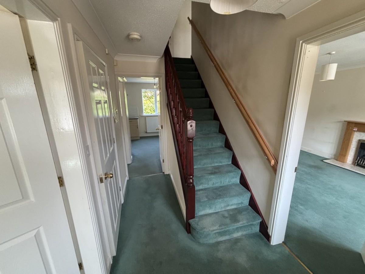 Whinmoor Drive, Clayton West