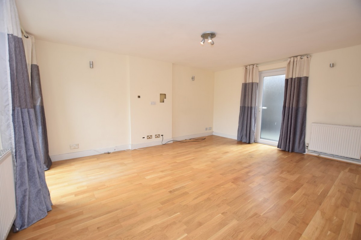 Lascelles Hall Road, Lascelles Hall