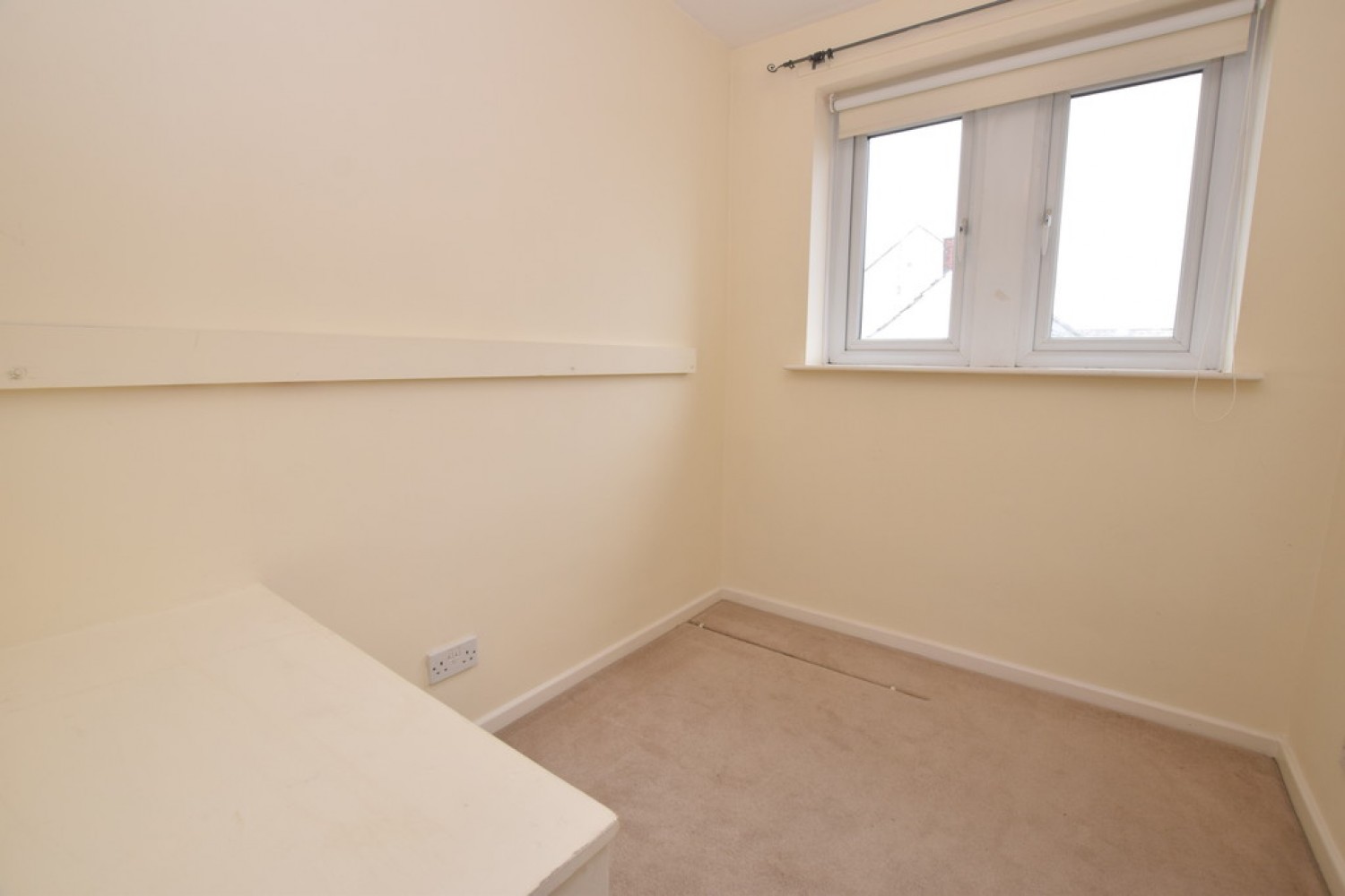 Lascelles Hall Road, Lascelles Hall