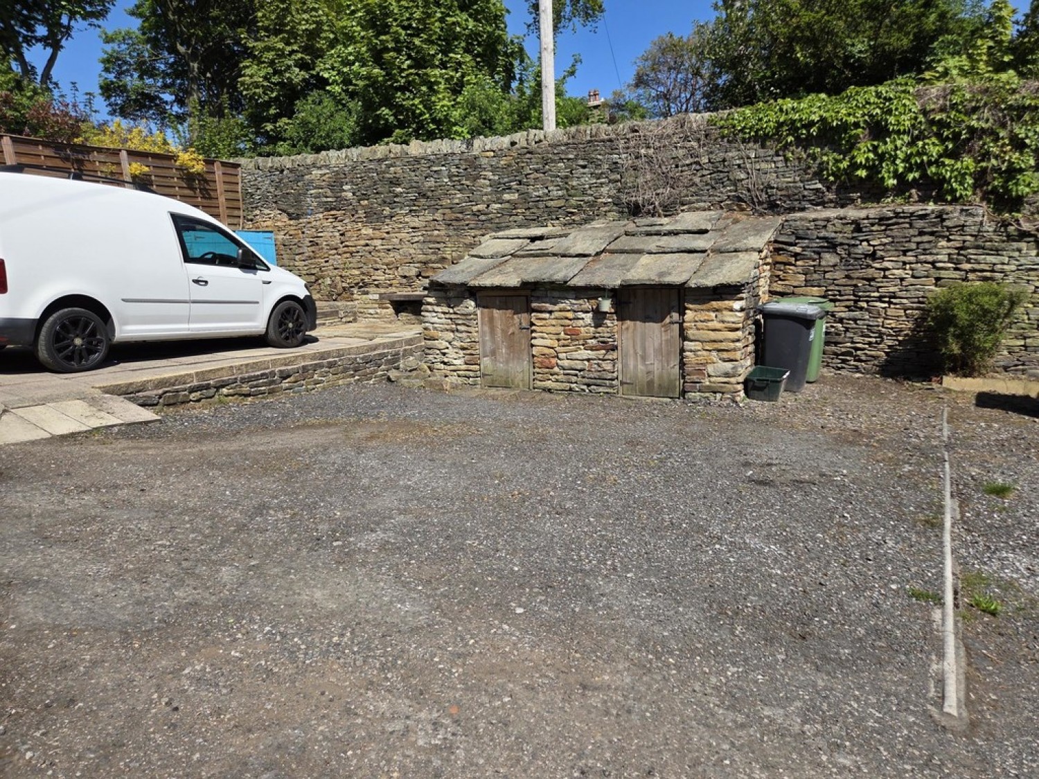 Huddersfield Road, Shelley