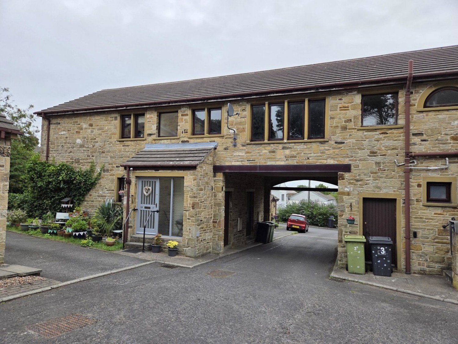 The Courtyard, Crosland Moor