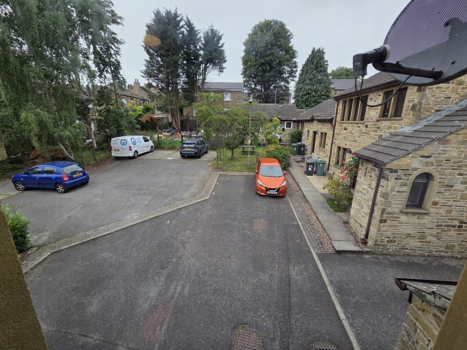 The Courtyard, Crosland Moor