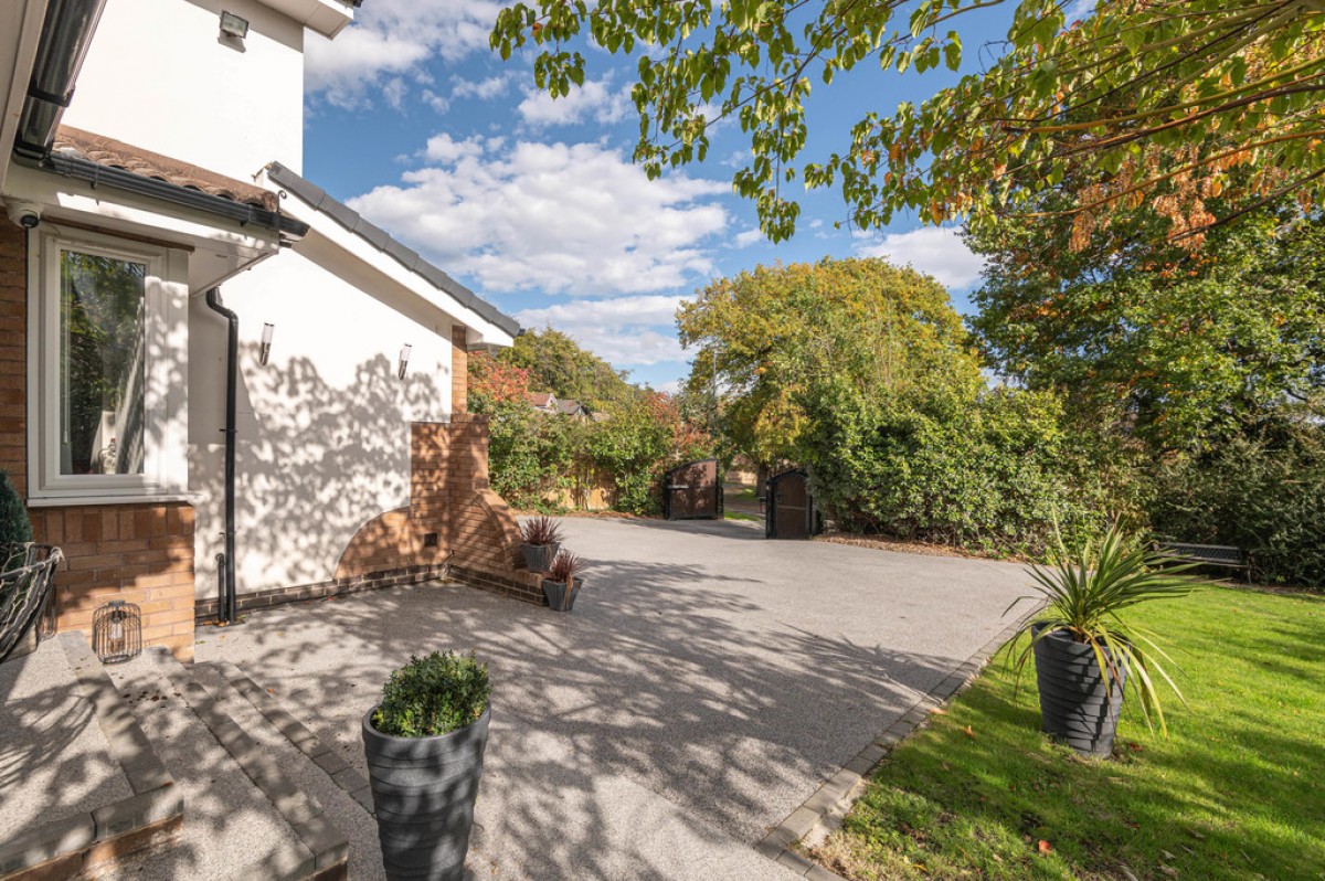 Bradfield Close, Bradley