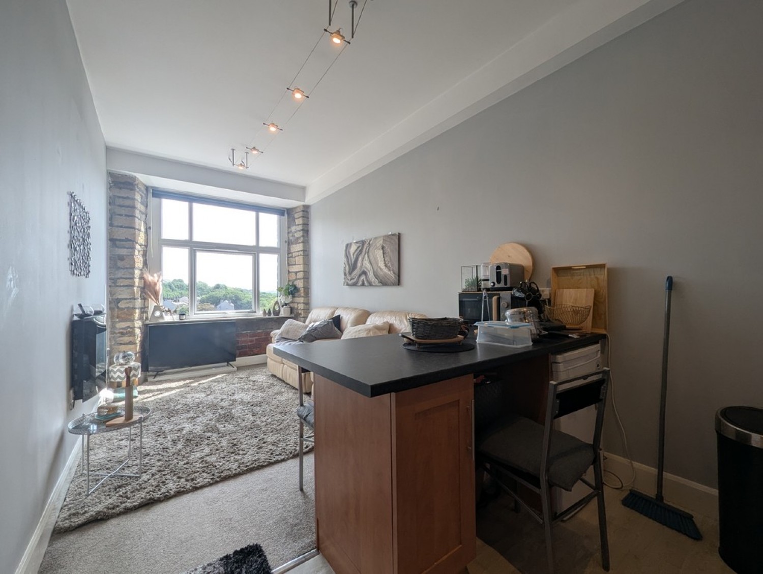 Savile Court, Milnsbridge