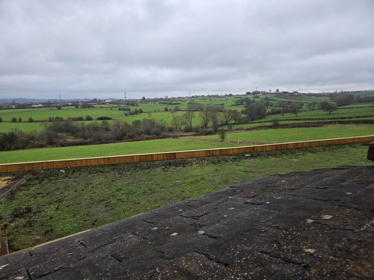 6 bedroom House in Lodge Lane, Liversedge