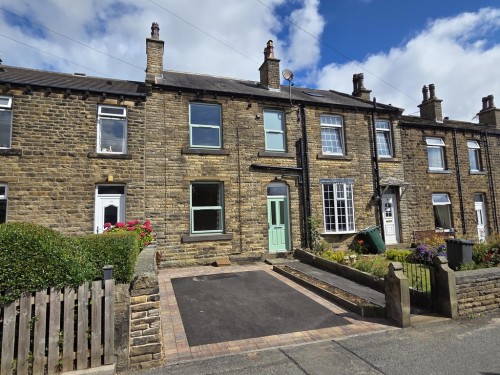 Hallas Road , Kirkburton