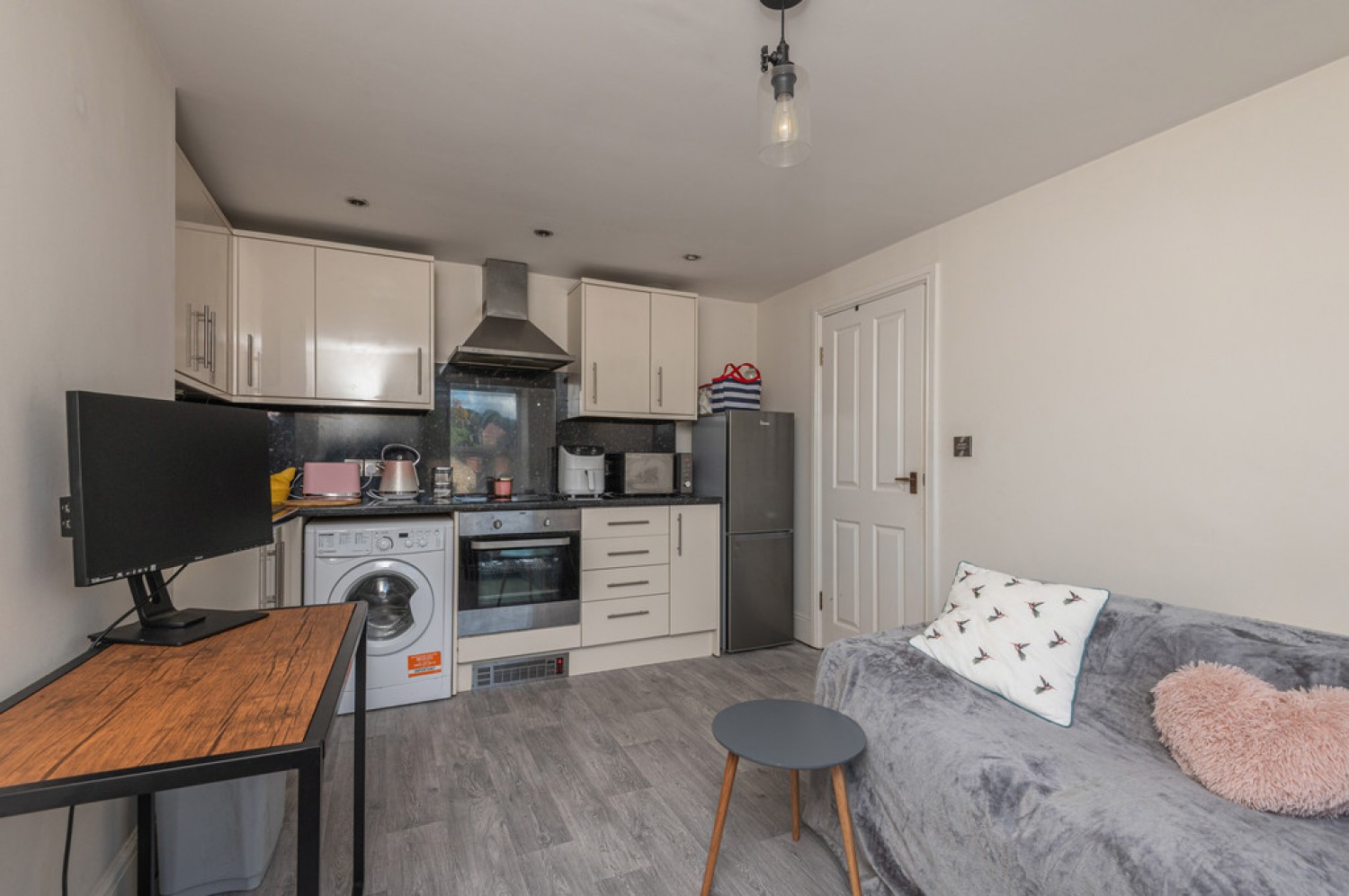 North Road, Kirkburton