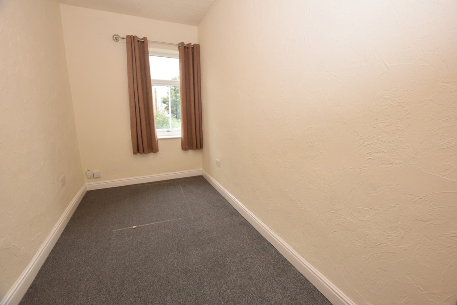 3 bedroom House for Letting Lower Fitzwilliam Street, Huddersfield