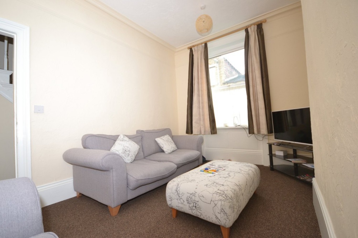 2 bedroom House for Letting William Street, Huddersfield