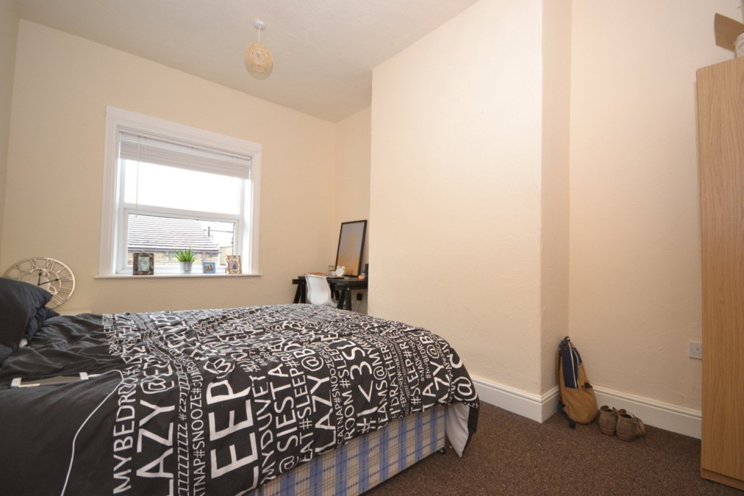 2 bedroom House for Letting William Street, Huddersfield