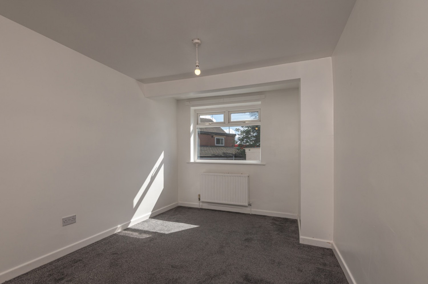 Deighton Road, Deighton