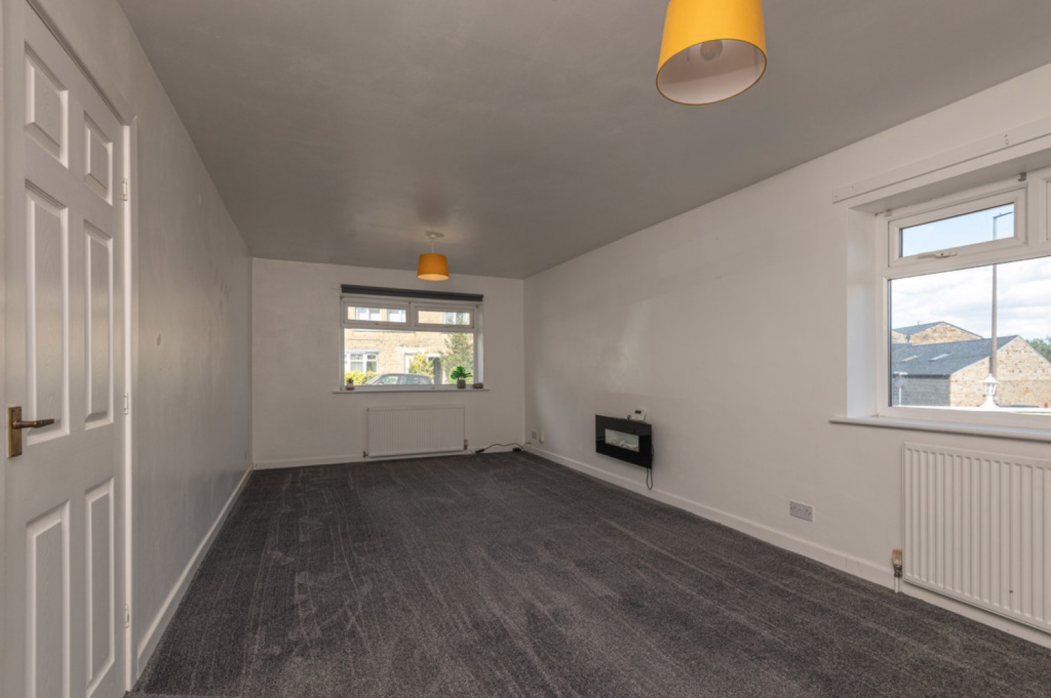 Deighton Road, Deighton