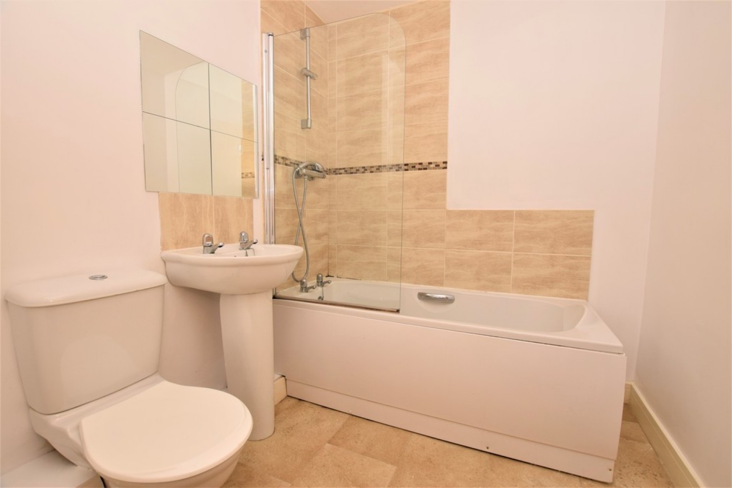 1 bedroom Flat for Letting The Park, Kirkburton