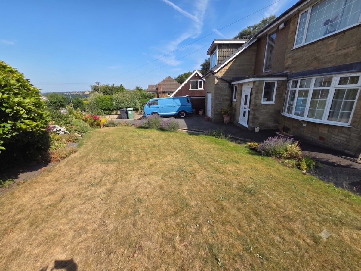 Delveswood Road, Beaumont Park