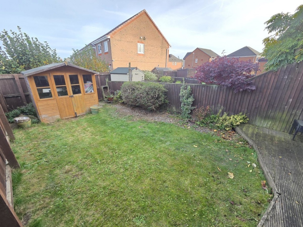 Greenfield Crescent, Grange Moor