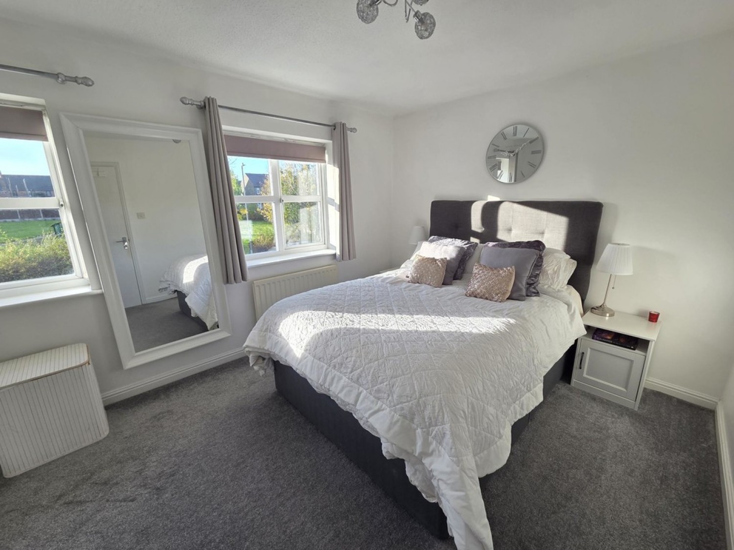 Greenfield Crescent, Grange Moor