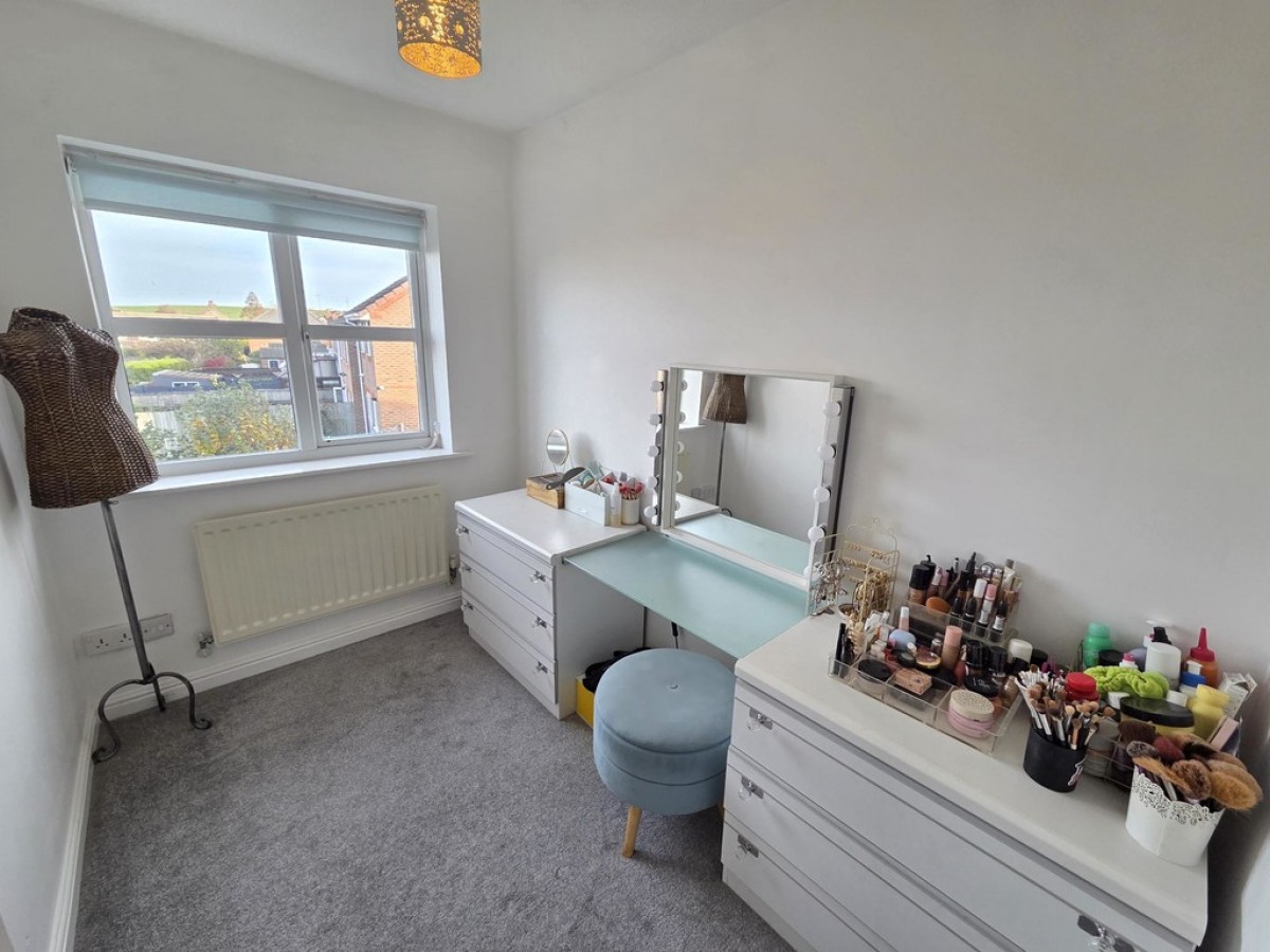 Greenfield Crescent, Grange Moor