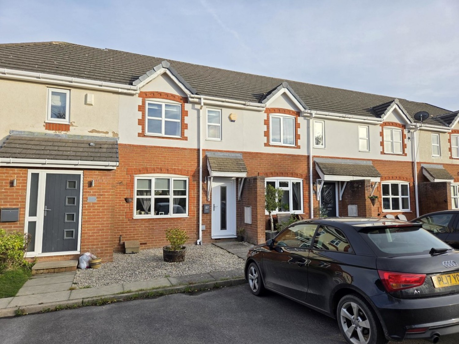 Greenfield Crescent, Grange Moor